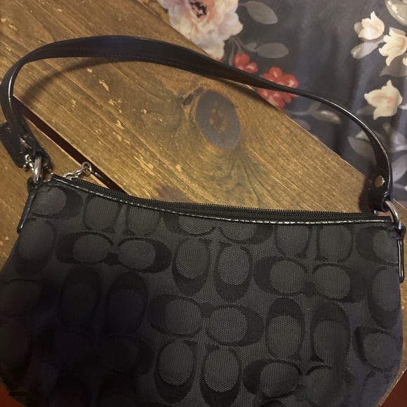 Coach Handbag - Picture 3 of 3